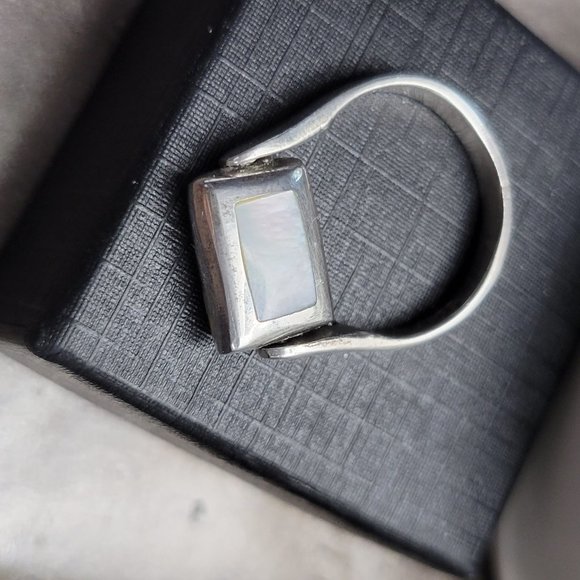 Stress Relief Anxious Ring Spinner Luster MOP 925 - Picture 3 of 11